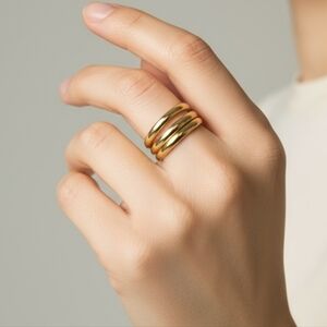 NEW Gold Band Trio Ring Set - Size 7